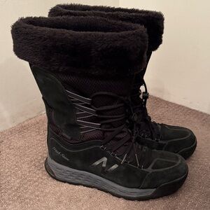 New Balance Black Winter Boots